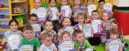 Sukcesy dzieci w konkursie plastycznym „Zajączek Wielkanocny”